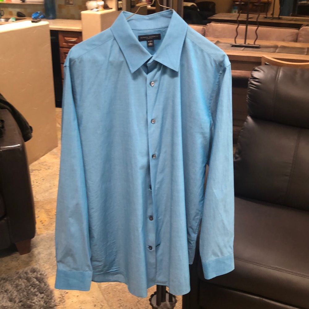 Banana Republic shirt. SLIM FIT Shirt Size Large